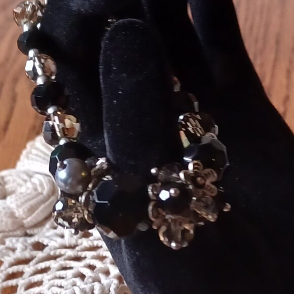 Dressy Black & SIlver Bracelet - Picture 3 of 4